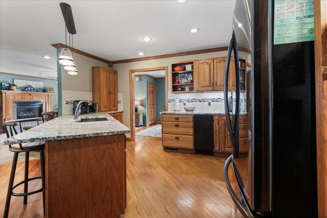 1219 County Road 6170, West Plains, MO 65775