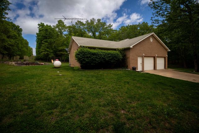 1219 County Road 6170, West Plains, MO 65775