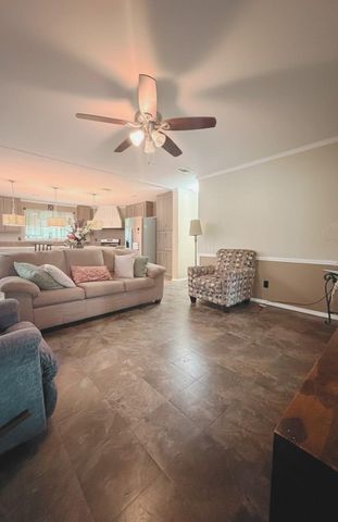 9 Gambrell Road, Huntsville, TX 77320