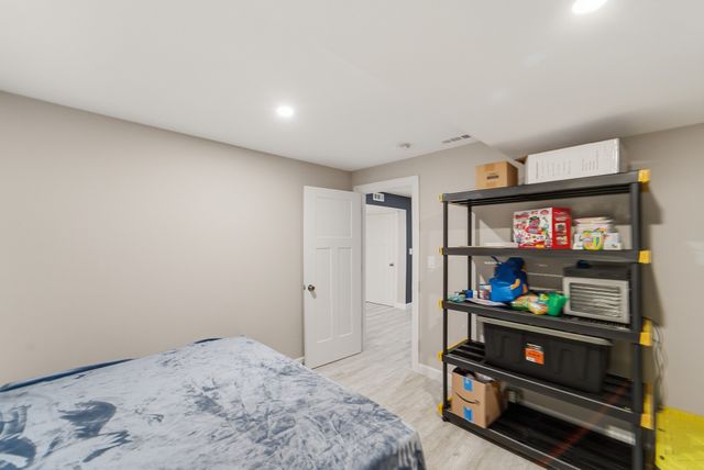 628 NE 56th Street, Ankeny, IA 50021