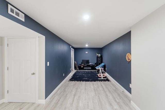 628 NE 56th Street, Ankeny, IA 50021