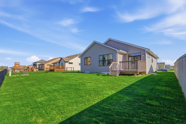 628 NE 56th Street, Ankeny, IA 50021