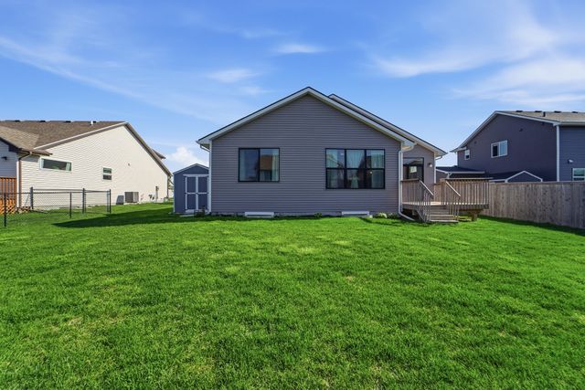628 NE 56th Street, Ankeny, IA 50021