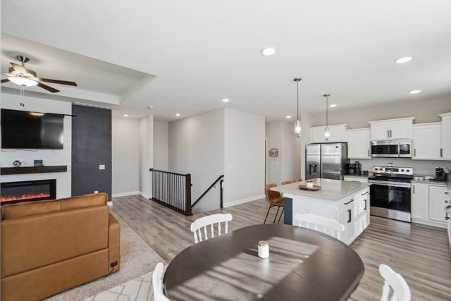 628 NE 56th Street, Ankeny, IA 50021