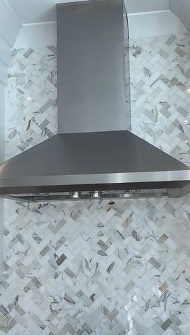 130 Syosset Woodbury Road, Syosset, NY 11791