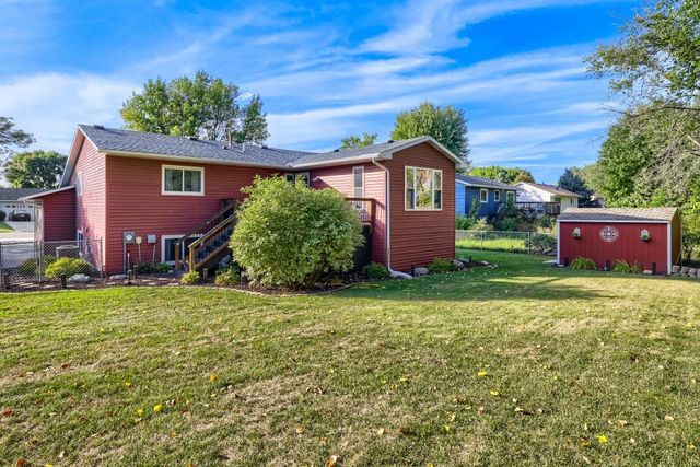 6078 Kalland Drive NE, Albertville, MN 55301