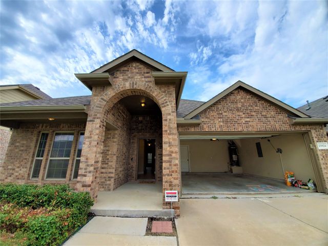 15924 Dorrington Drive, Frisco, TX 75036