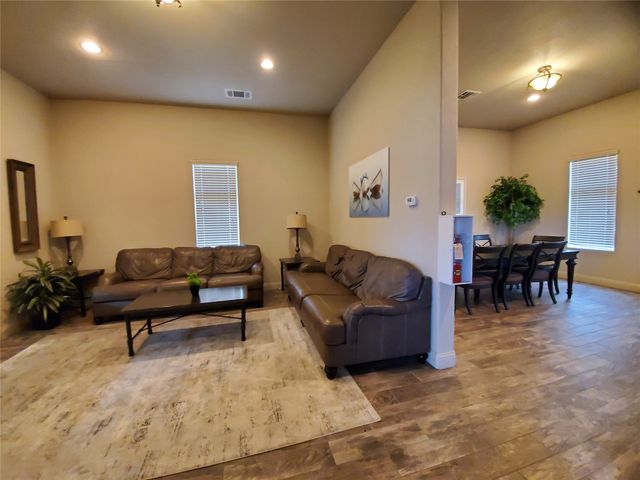 15924 Dorrington Drive, Frisco, TX 75036