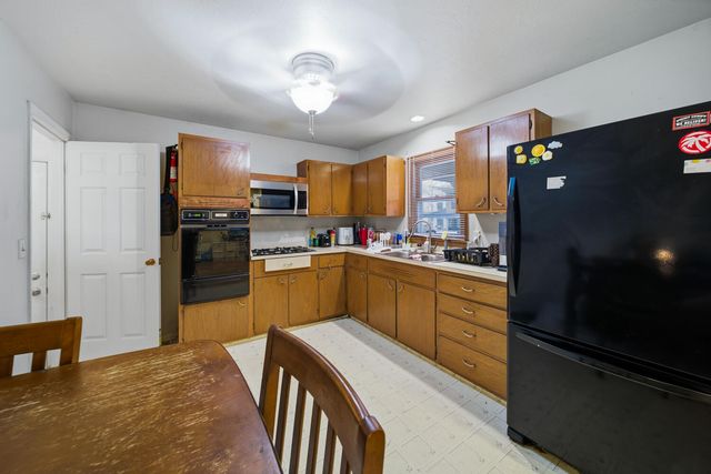 3227 AVENUE J, Council Bluffs, IA 51501