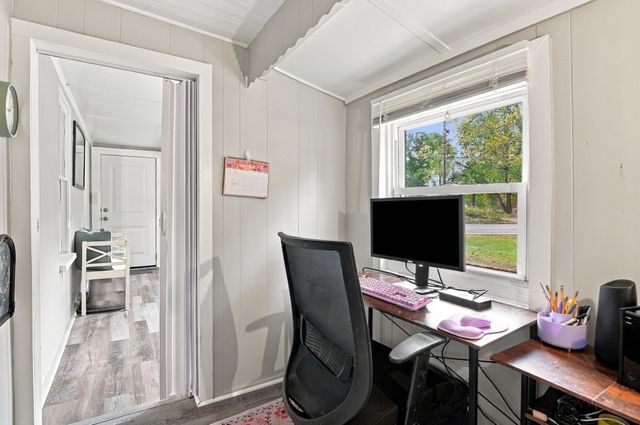 78 Dudley Road, Oxford, MA 01540