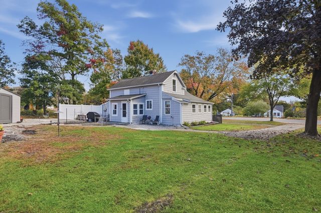 78 Dudley Road, Oxford, MA 01540