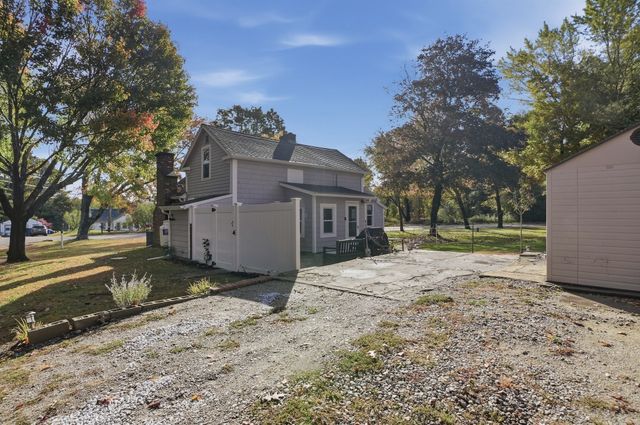 78 Dudley Road, Oxford, MA 01540