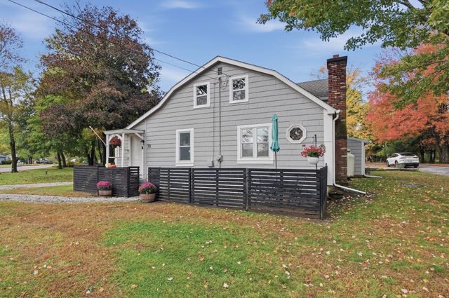 78 Dudley Road, Oxford, MA 01540