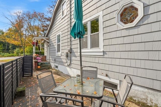 78 Dudley Road, Oxford, MA 01540