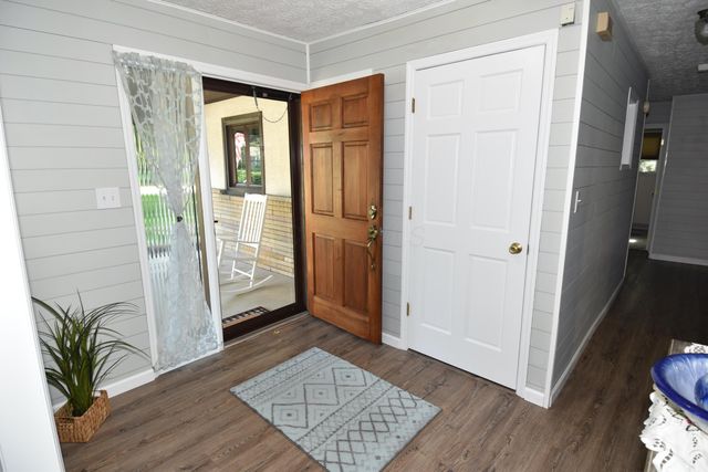 15 Tow Path Road, Granville, OH 43023