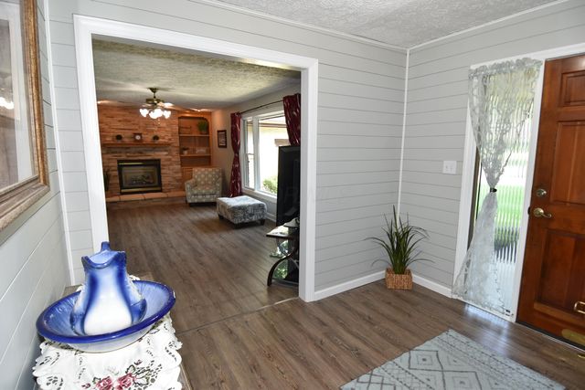 15 Tow Path Road, Granville, OH 43023