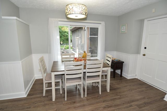 15 Tow Path Road, Granville, OH 43023