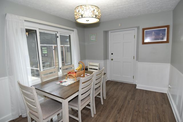 15 Tow Path Road, Granville, OH 43023