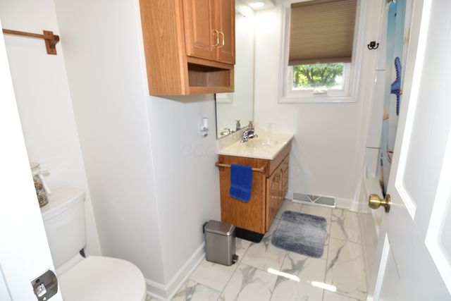 15 Tow Path Road, Granville, OH 43023