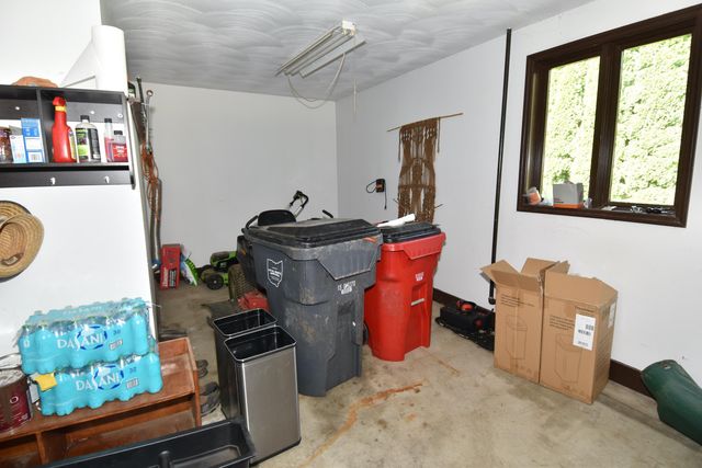 15 Tow Path Road, Granville, OH 43023