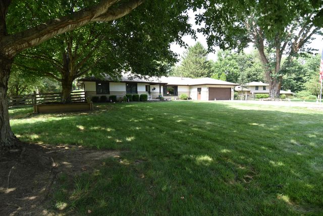 15 Tow Path Road, Granville, OH 43023