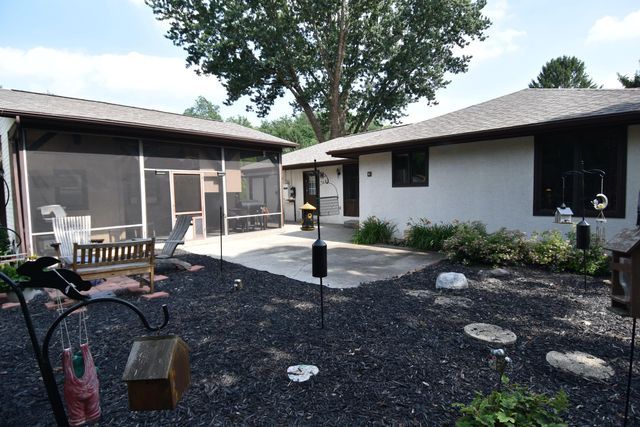 15 Tow Path Road, Granville, OH 43023