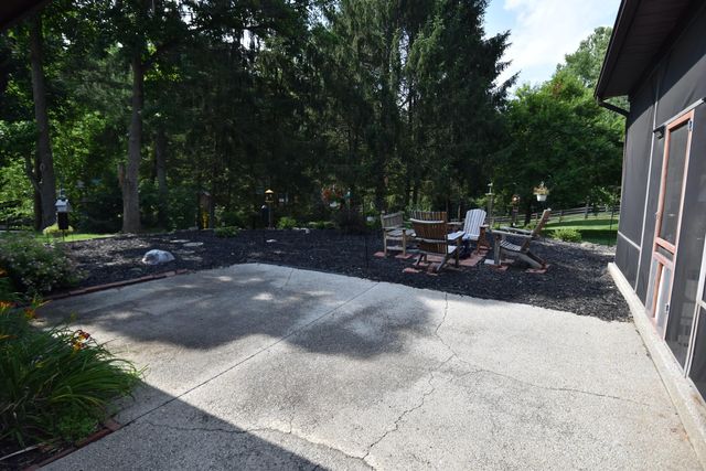 15 Tow Path Road, Granville, OH 43023
