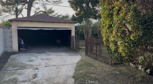 3421 S Dunsmuir, Los Angeles, CA 90016