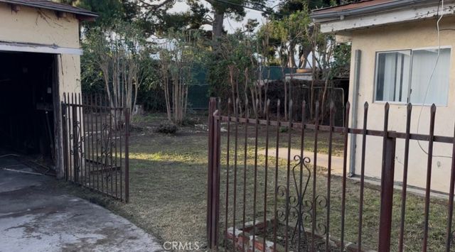 3421 S Dunsmuir, Los Angeles, CA 90016