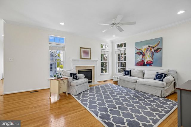 1379 MAIN ST, Gaithersburg, MD 20878