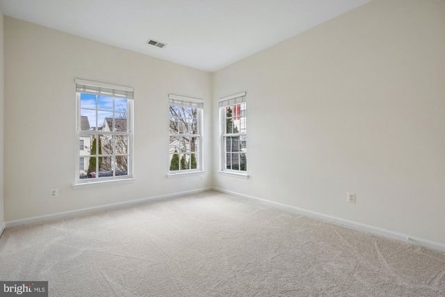 1379 MAIN ST, Gaithersburg, MD 20878