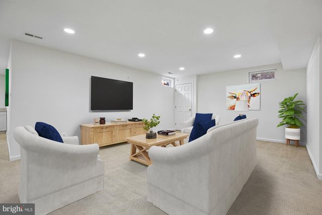 1379 MAIN ST, Gaithersburg, MD 20878