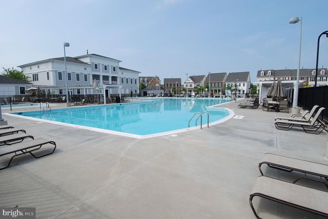 1379 MAIN ST, Gaithersburg, MD 20878