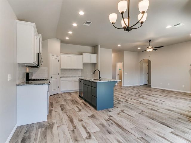 12028 Rockbed Drive, Yukon, OK 73099