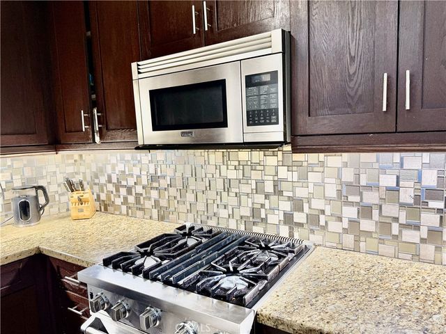 6397 Marbella, Eastvale, CA 91752