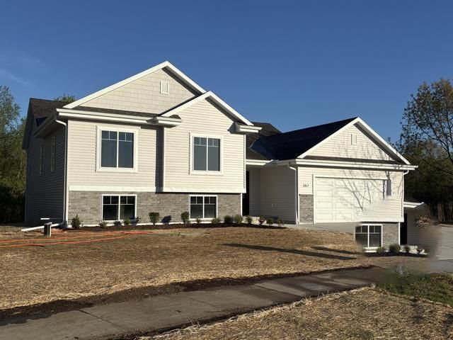 267 Cardinal DRIVE, Sullivan, WI 53178