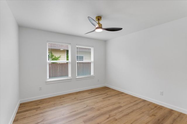 309 E Shepherd Street, Denison, TX 75021