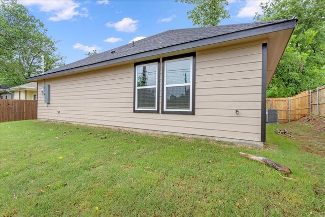 309 E Shepherd Street, Denison, TX 75021