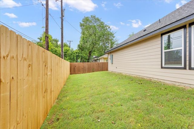 309 E Shepherd Street, Denison, TX 75021