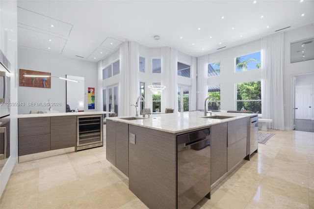 1205 Seagull Ter, Hollywood, FL 33019