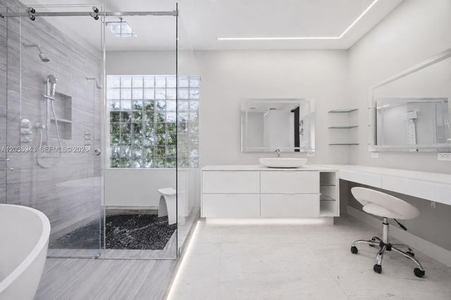 1205 Seagull Ter, Hollywood, FL 33019
