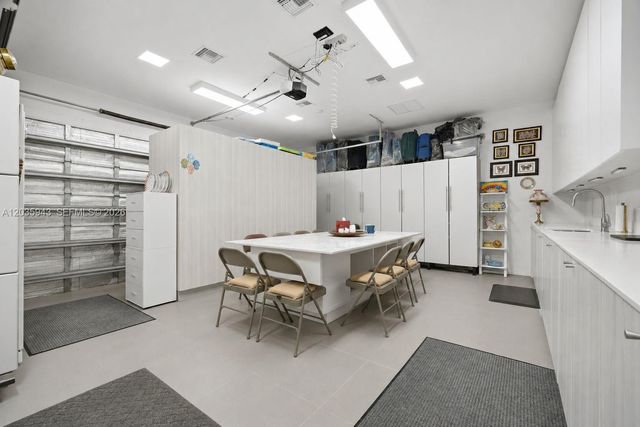 1205 Seagull Ter, Hollywood, FL 33019