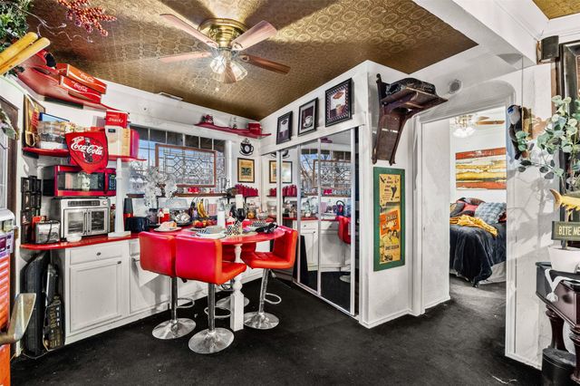 804 Valley Oaks Court, Arlington, TX 76012