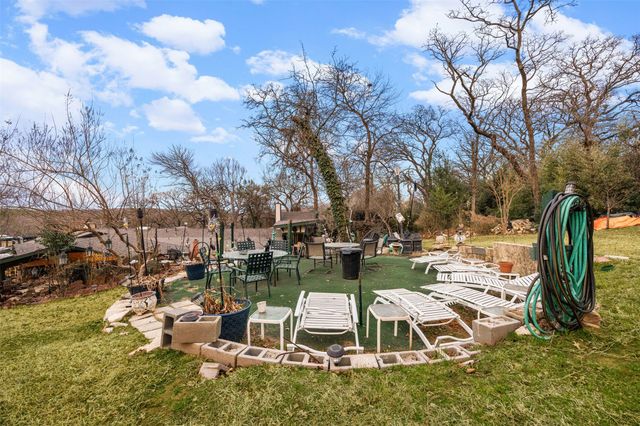 804 Valley Oaks Court, Arlington, TX 76012