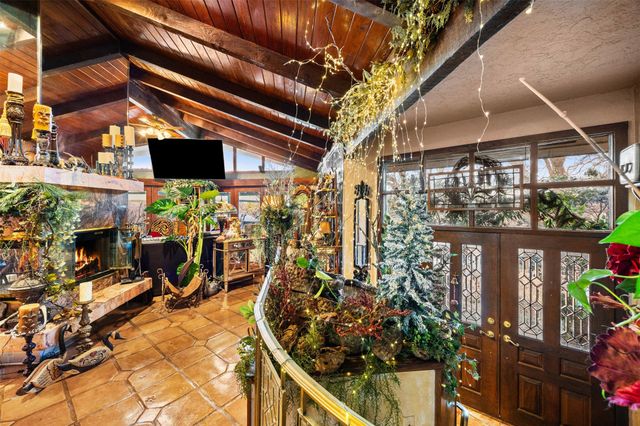 804 Valley Oaks Court, Arlington, TX 76012