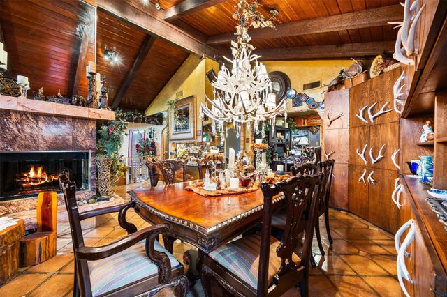 804 Valley Oaks Court, Arlington, TX 76012