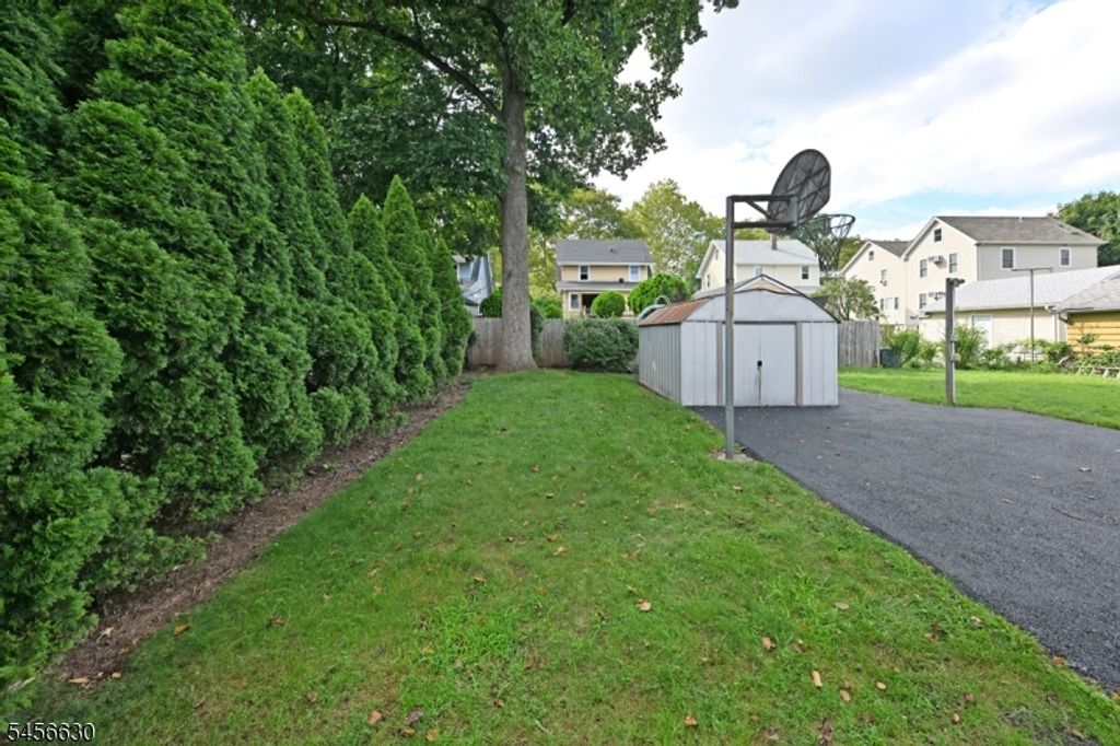 856 Ester Ave, Teaneck Twp., NJ 07666 — photo 5
