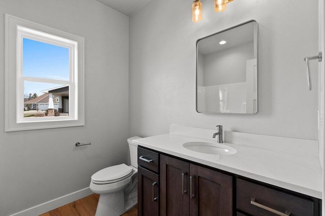 1925 Creekwood COURT, Manitowoc, WI 54220