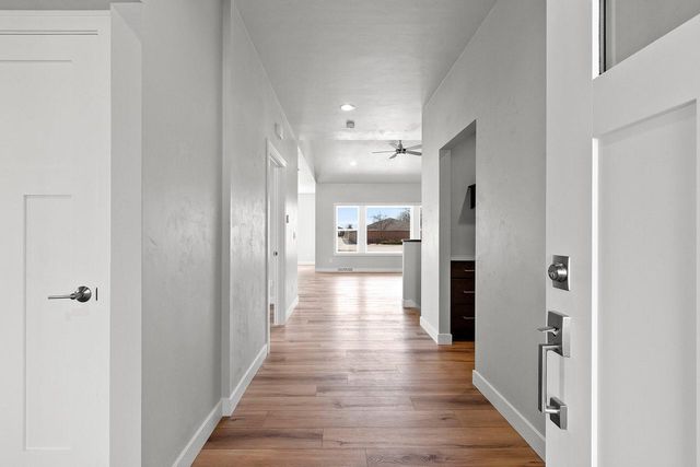 1925 Creekwood COURT, Manitowoc, WI 54220