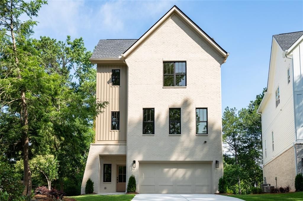 2745 S Bamby NE Lane, Brookhaven, GA 30319